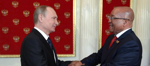 Russian President Vladimir Putin welcomes foreign delegation heads and honorary guests - Sputnik International