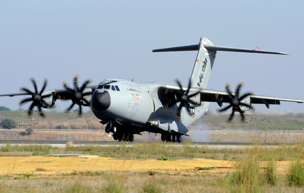 A file picture taken on December 11, 2009 shows an Airbus A400M military transporter landing in Sevilla A file picture taken on December 11, 2009 shows an Airbus A400M military transporter landing in Sevilla - Sputnik International
