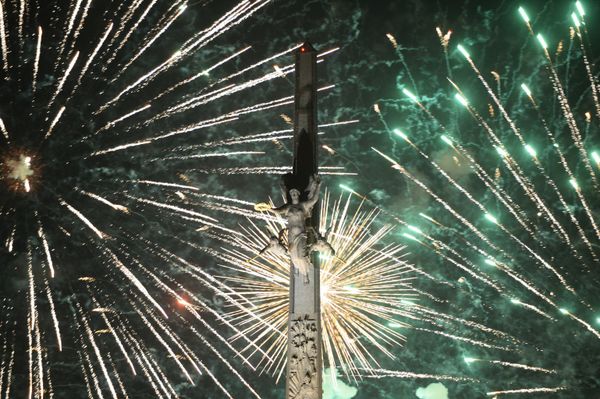 Fireworks to mark the 70th anniversary of victory over the Nazi Germany in World War II. - Sputnik International