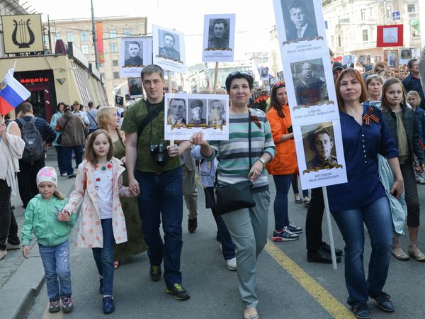 Nobody is Forgotten: 'Immortal Regiment' Marches Across Russia - Sputnik International