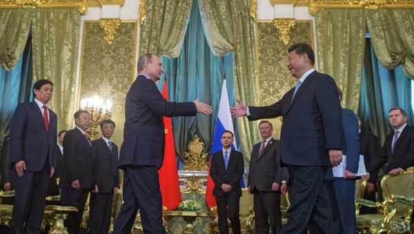 President Vladimir Putin meets with Chinese President Xi Jinping President Vladimir Putin meets with Chinese President Xi Jinping - Sputnik International