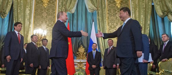 President Vladimir Putin meets with Chinese President Xi Jinping President Vladimir Putin meets with Chinese President Xi Jinping - Sputnik International