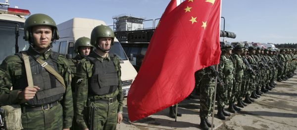 Russian and Chinese soldiers - Sputnik International