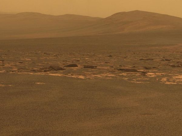 Mars' Tipsy ‘Wiggle and Wobble’ Causes Its Poles to Stray from Planet’s Axis, Claims Study - Sputnik International