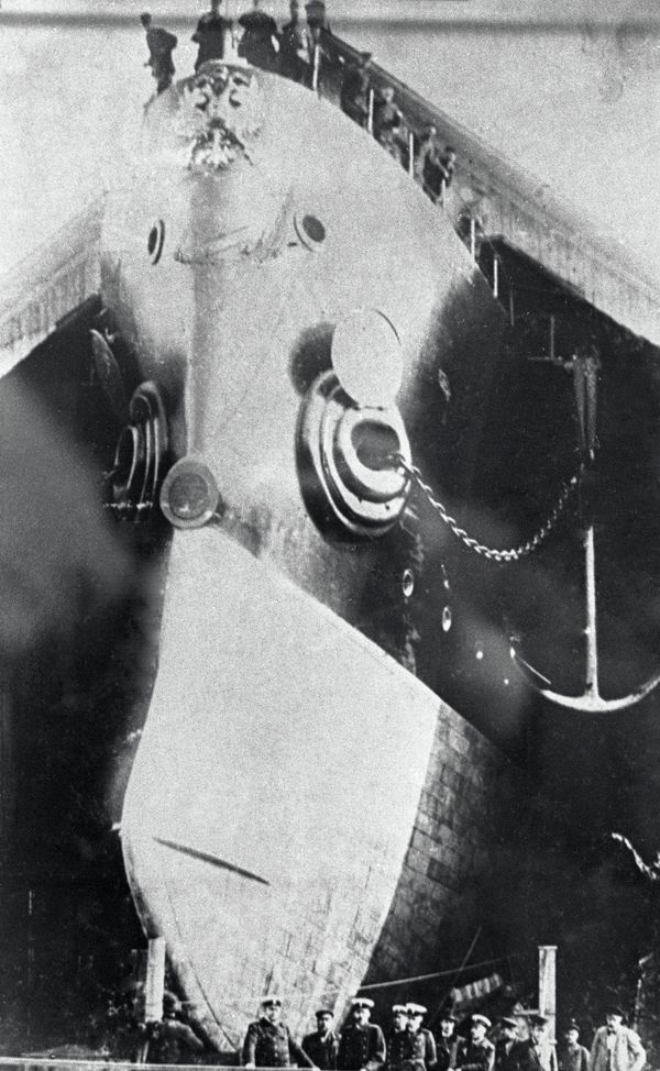 Aurora: Legendary Cruiser That Changed Russia’s History With a Single Shot - Sputnik International