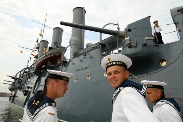 Aurora: Legendary Cruiser That Changed Russia’s History With a Single Shot - Sputnik International