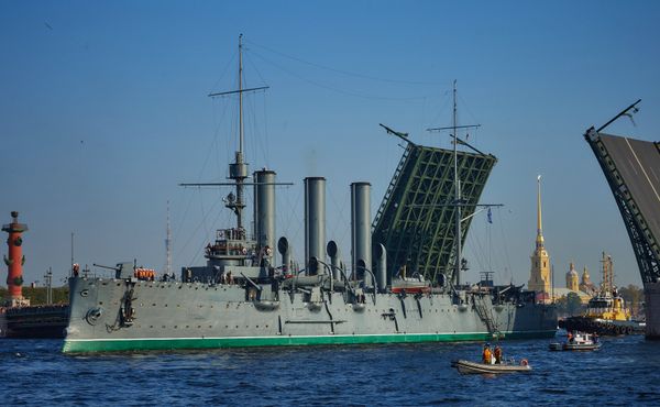 Aurora: Legendary Cruiser That Changed Russia’s History With a Single Shot - Sputnik International