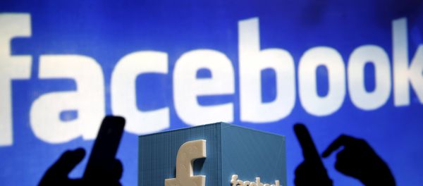 A 3D plastic representation of the Facebook logo is seen in this illustration in Zenica, Bosnia and Herzegovina - Sputnik International
