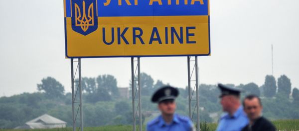 Looking to avoid payoffs to Ukrainian border guards at border checkpoints with the self-proclaimed Donbass republics, Ukrainian businessmen and truck drivers have been heading east, to Russia, where the trucks are rerouted and sent back into Donetsk and Lugansk, joining the steady stream of Russian humanitarian and commercial deliveries. - Sputnik International