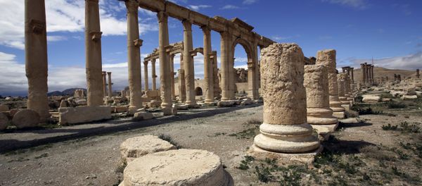 A file picture taken on March 14, 2014 shows a partial view of the ancient oasis city of Palmyra, 215 kilometres northeast of Damascus. Islamic State group fighters advanced to the gates of ancient Palmyra on May 14, 2015 - Sputnik International