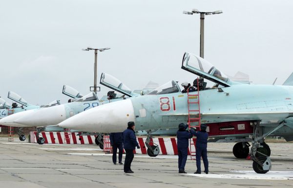 New equipment arrives at Belbek airfield in Crimea - Sputnik International