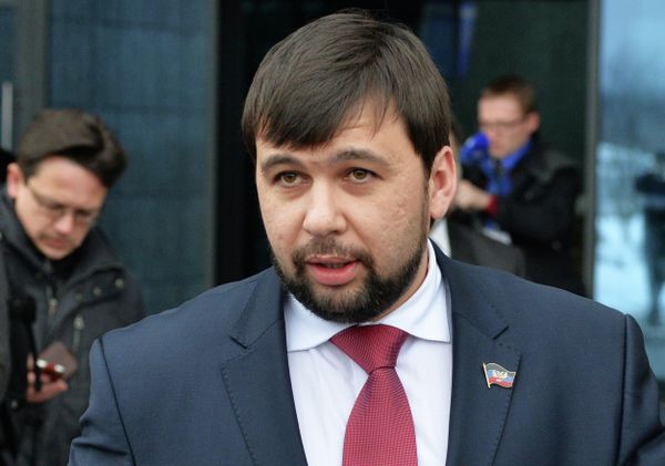 DPR and LPR leaders' press conference in Minsk Airport - Sputnik International