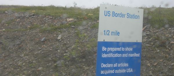 Border Patrol Checkpoints Inside US Infuriate Locals - Sputnik International