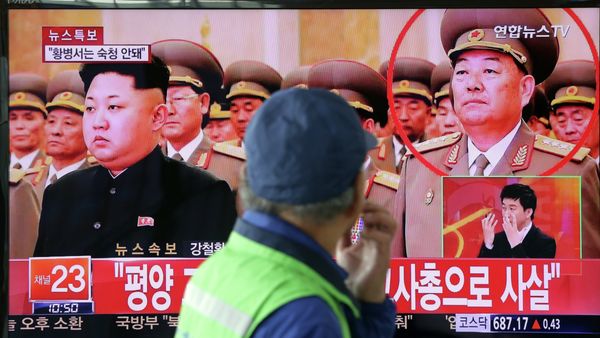 A man watches a TV news program reporting that People's Armed Forces Minister Hyon Yong Chol was killed by anti-aircraft gunfire, at Seoul Railway Station in Seoul, South Korea, Wednesday, May 13, 2015 A man watches a TV news program reporting that People's Armed Forces Minister Hyon Yong Chol was killed by anti-aircraft gunfire, at Seoul Railway Station in Seoul, South Korea, Wednesday, May 13, 2015 - Sputnik International