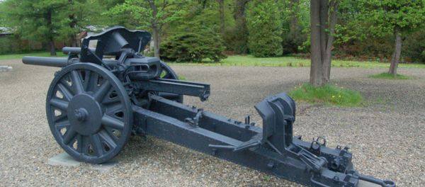 The 10.5 cm leFH 18 - Sputnik International