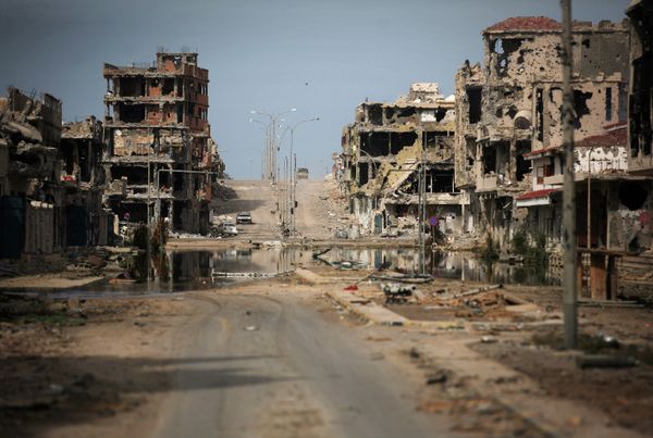 Continuing their land grab across the Middle East, militants of the self-proclaimed Islamic State terrorist group have taken control of the hometown of former Libyan leader Muammar Gaddafi. - Sputnik International