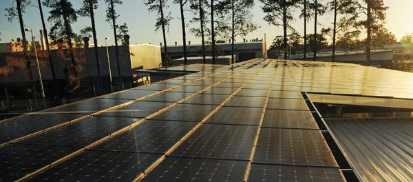 Solar panels at the Sandvik mining equipment factory complex near Newcastle in Australia's New South Wales state - Sputnik International