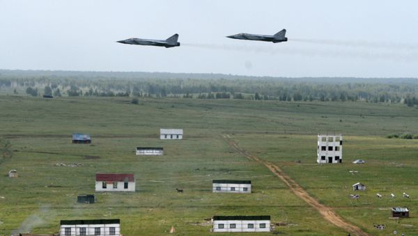Central Military District's troops train in Chebarkul range Central Military District's troops train in Chebarkul range - Sputnik International