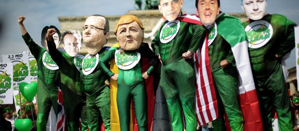 Activists in costumes and with masks of the G7 leaders - Sputnik International