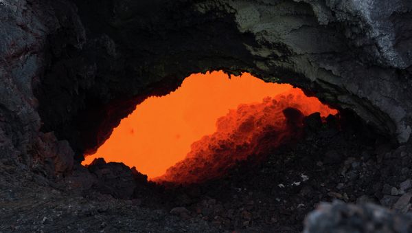 The Japan Self-Defense Forces have sent helicopters to the remote southern island of Kuchinoerabu-jima to evacuate people amid the eruption of the Shindake volcano, the country’s Prime Minister Shinzo Abe told journalists on Friday. The Japan Self-Defense Forces have sent helicopters to the remote southern island of Kuchinoerabu-jima to evacuate people amid the eruption of the Shindake volcano, the country’s Prime Minister Shinzo Abe told journalists on Friday. - Sputnik International