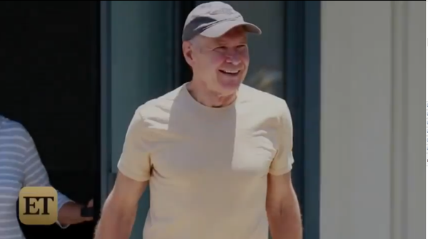 Harrison Ford Gets Back In The Air After Horrific Crash Landing Harrison Ford Gets Back In The Air After Horrific Crash Landing - Sputnik International