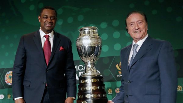 CONCACAF president Jeffrey Webb, left, and Eugenio Figueredo, right, president of CONMEBOL, the South American scoccer Confederation, pose for photographers next to the 2016 Copa America trophy in Bal Harbour, Fla CONCACAF president Jeffrey Webb, left, and Eugenio Figueredo, right, president of CONMEBOL, the South American scoccer Confederation, pose for photographers next to the 2016 Copa America trophy in Bal Harbour, Fla - Sputnik International