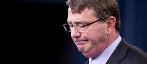 Defense Secretary Ash Carter pauses while speaking at the Pentagon during a news conference Defense Secretary Ash Carter pauses while speaking at the Pentagon during a news conference - Sputnik International