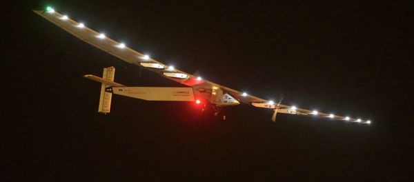 Solar Impulse 2 is seen prior landing at the Nanjing Lukou International Airport in Nanjing, east China's Jiangsu province, on April 21, 2015 Solar Impulse 2 is seen prior landing at the Nanjing Lukou International Airport in Nanjing, east China's Jiangsu province, on April 21, 2015 - Sputnik International