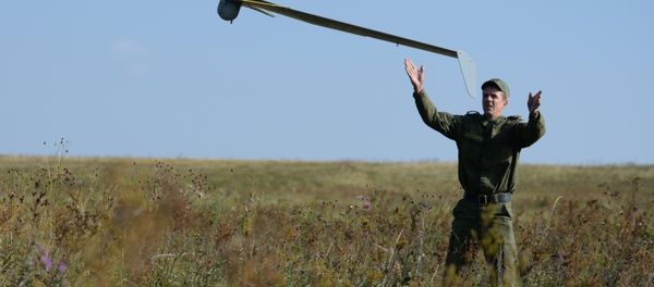 Launch of Zastava UAV during an exercise - Sputnik International