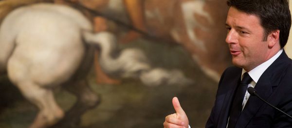 Italian premier Matteo Renzi gives a thumbs-up during a ceremony at Rome's Palazzo Chigi Government office Italian premier Matteo Renzi gives a thumbs-up during a ceremony at Rome's Palazzo Chigi Government office - Sputnik International