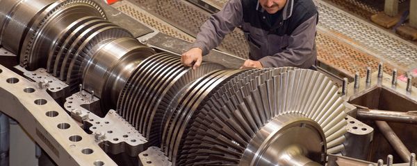 A worker at MAN Turbo AG factory - Sputnik International