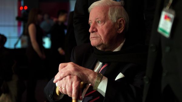 Former German chancellor Helmut Schmidt attends a speech by the Chinese President at the Koerber Foundation in Berlin - Sputnik International