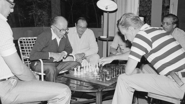 Menahem Begin and Zbigniew Brzezinski play chess during the Camp David Summit Menahem Begin and Zbigniew Brzezinski play chess during the Camp David Summit - Sputnik International