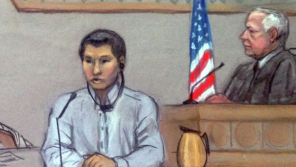Dias Kadyrbayev, left, testifies in federal court in Boston - Sputnik International