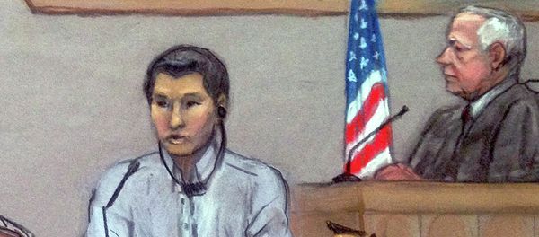 Dias Kadyrbayev, left, testifies in federal court in Boston - Sputnik International