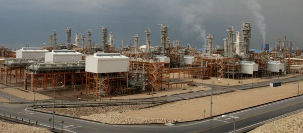 Third gas refinery of South Pars gas field in Assalouyeh, Iran Third gas refinery of South Pars gas field in Assalouyeh, Iran - Sputnik International