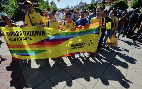 Gay activists hold the first Gay Pride march in Kiev Gay activists hold the first Gay Pride march in Kiev - Sputnik International