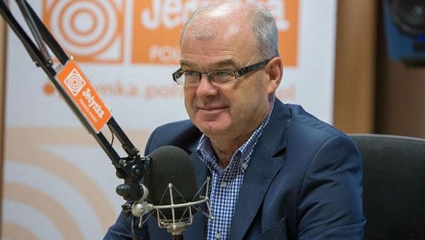 Former Polish army commander and ex-Deputy Defense Minister Waldemar Skrzypczak says that Poland and the Baltic states prepare for 'hybrid war' with Russia, while adding that NATO's combined military power comfortably exceeds the forces at Russia's disposal. - Sputnik International