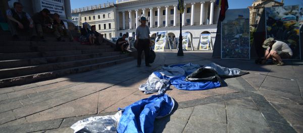 Tent camp in central Kiev demolished - Sputnik International