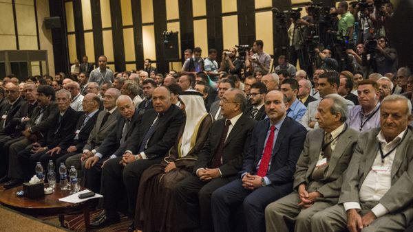 Egyptian Foreign Minister Sameh Shoukry (6thR), Secretary General of the Arab League Nabil al-Arabi (7th-R) and the Head of the Arab Parliament, Ahmad al-Jarwan (C) take part in a two-day meeting with Syrian opposition representatives aiming at forming a new coalition as an alternative to an exiled Western-back alliance on June 8, 2015 in the Egyptian capital, Cairo Egyptian Foreign Minister Sameh Shoukry (6thR), Secretary General of the Arab League Nabil al-Arabi (7th-R) and the Head of the Arab Parliament, Ahmad al-Jarwan (C) take part in a two-day meeting with Syrian opposition representatives aiming at forming a new coalition as an alternative to an exiled Western-back alliance on June 8, 2015 in the Egyptian capital, Cairo - Sputnik International