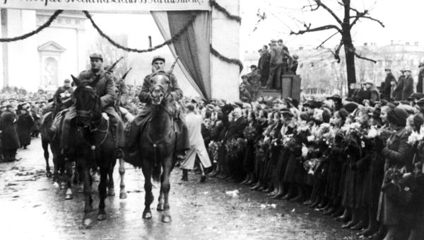 Lithuanian troops parade on Vilno Street in Vilno, Poland, Oct. 29, 1939, after they were handed the city by withdrawing Soviet Russian troops Lithuanian troops parade on Vilno Street in Vilno, Poland, Oct. 29, 1939, after they were handed the city by withdrawing Soviet Russian troops - Sputnik International