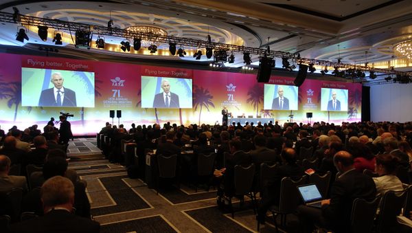 Global airline executives including Tony Tyler, director general of the International Air Transport Association(IATA), addresses the 71st IATA Annual General Meeting and World Air Transport Summit in Miami Beach, Florida on June 8, 2015 - Sputnik International