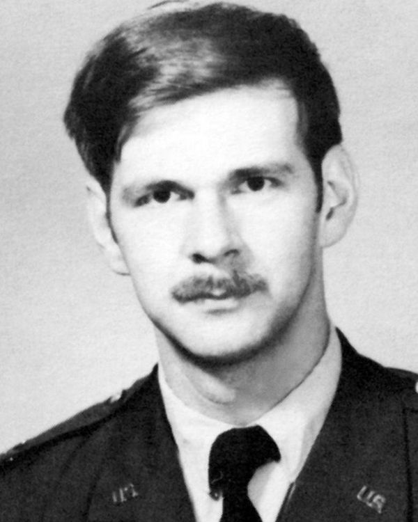 US Army Medical Corps retired Lt. Colonel John Hagmann in 1980 US Army Medical Corps retired Lt. Colonel John Hagmann in 1980 - Sputnik International