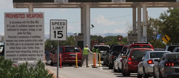 The Army is ramping up security at Fort Bliss, its sprawling West Texas post near the US-Mexico border - Sputnik International