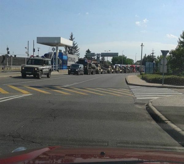 Mysterious military vehicles on the Hungarian-Ukrainian border. Mysterious military vehicles on the Hungarian-Ukrainian border. - Sputnik International