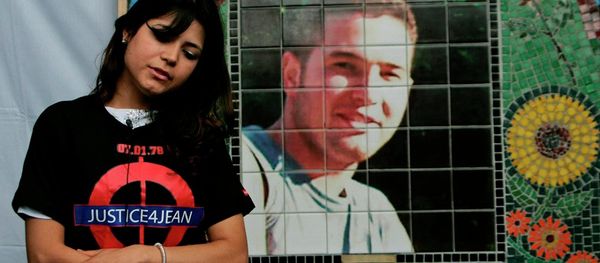 Vivian Figueiredo, cousin of Jean Charles de Menezes, marking the fourth anniversary of his death, attends a ceremony to unveil his memorial. - Sputnik International