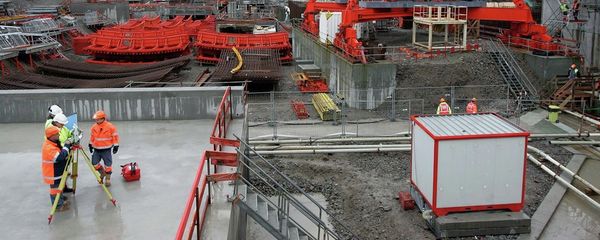 Workers are seen on a construction site of France's first new generation nuclear reactor in Flamanville, northwestern France. Workers are seen on a construction site of France's first new generation nuclear reactor in Flamanville, northwestern France. - Sputnik International