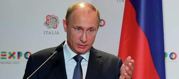 Russian President Vladimir Putin speaks during a joint press conference with Italian Prime Matteo Renzi following their meeting and a visit at the Expo Milano 2015, the universal exhibition, on June 10, 2015 in Milan Russian President Vladimir Putin speaks during a joint press conference with Italian Prime Matteo Renzi following their meeting and a visit at the Expo Milano 2015, the universal exhibition, on June 10, 2015 in Milan - Sputnik International