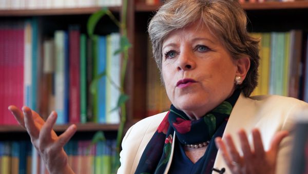 UN Executive Secretary of the Economic Commission for Latin America and the Caribbean (CELAC), Mexican biologist Alicia Barcena, speaks during an interview in Santiago on January 26, 2015 - Sputnik International
