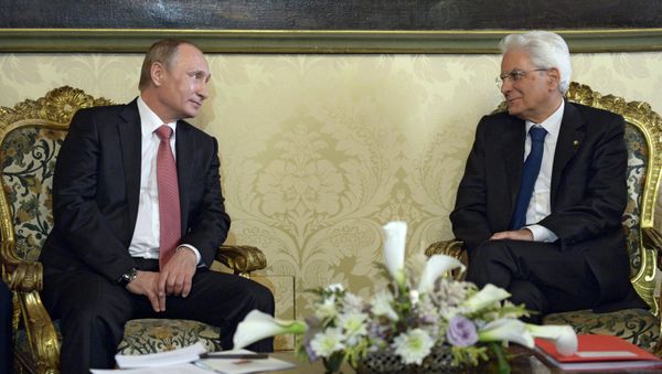 Russian President Vladimir Putin, left, and Italian President Sergio Mattarella at their meeting in Rome, June 10, 2015 Russian President Vladimir Putin, left, and Italian President Sergio Mattarella at their meeting in Rome, June 10, 2015 - Sputnik International